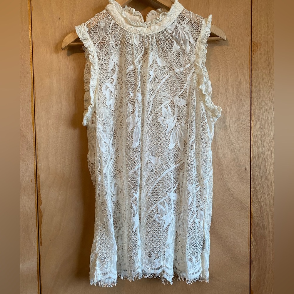 Lace pullover top, sleeveless, off white/cream, ruffle neckline, women’s size XL